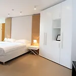 게스트하우스 스칼라리아 4*