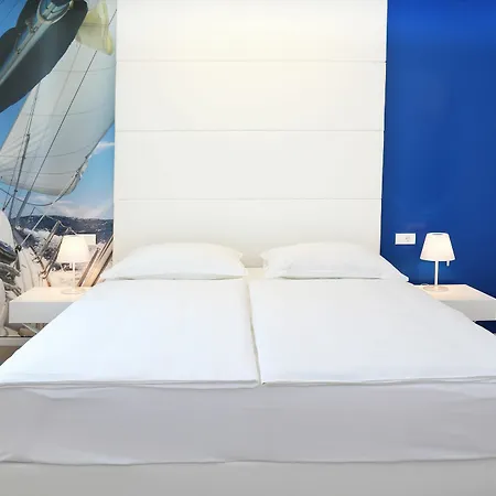Scalaria 4*